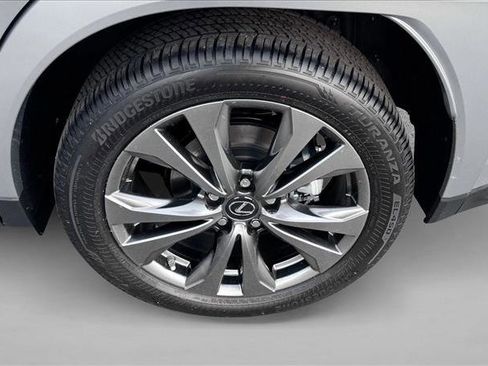 Used 2024 Lexus UX 250h F Sport image 9