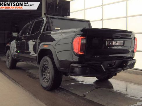 Used 2023 GMC Canyon AT4 w/ AT4 Premium Package AWD/4WD image 3