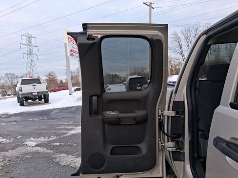 Used 2007 GMC Sierra 1500 SLE w/ SLE1 Preferred Package AWD/4WD image 11