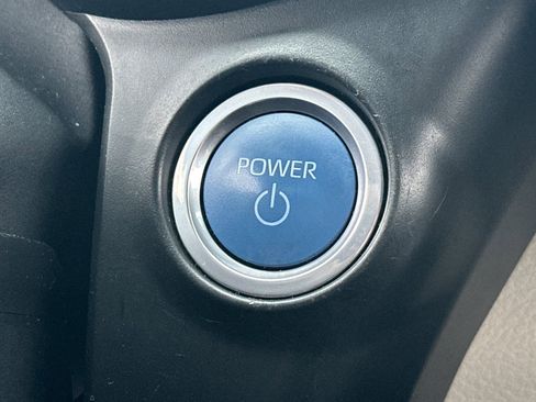 Used 2023 Toyota Sienna Platinum image 34