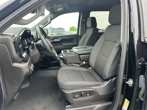 Used 2024 Chevrolet Silverado 1500 LT AWD/4WD image 10