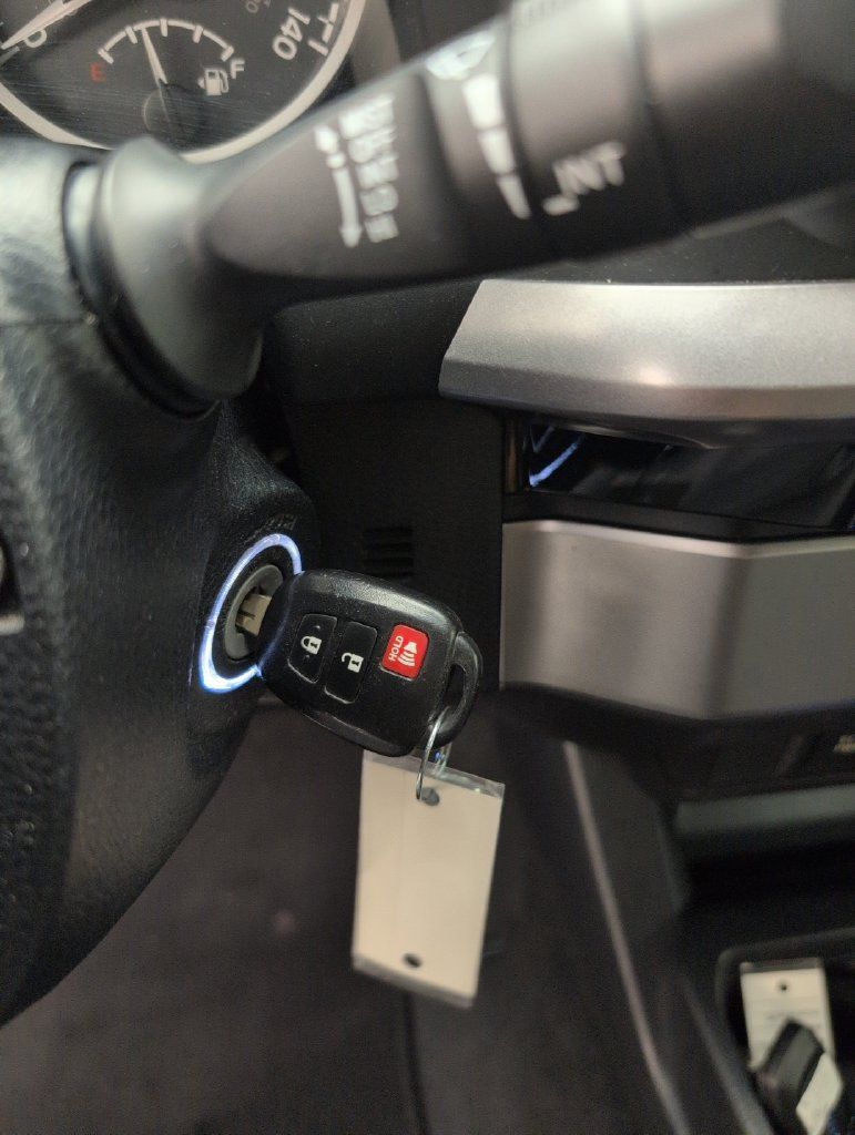 Used 2018 Toyota Tacoma SR5 RWD image 34