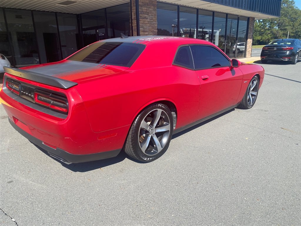 Used 2016 Dodge Challenger R/T Plus RWD image 5