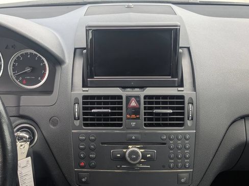 Used 2009 Mercedes-Benz C 300 Sedan image 5