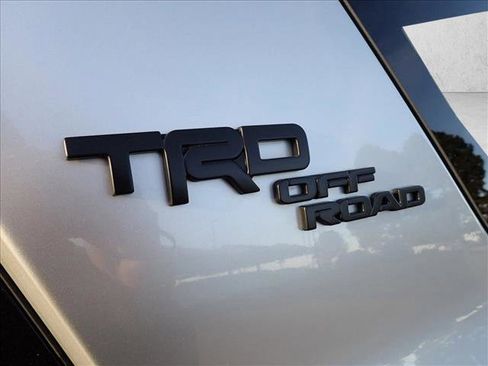 Used 2020 Toyota 4Runner TRD Off-Road Premium image 8