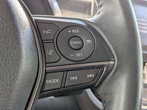 Used 2022 Toyota Camry SE w/ Convenience Package image 12