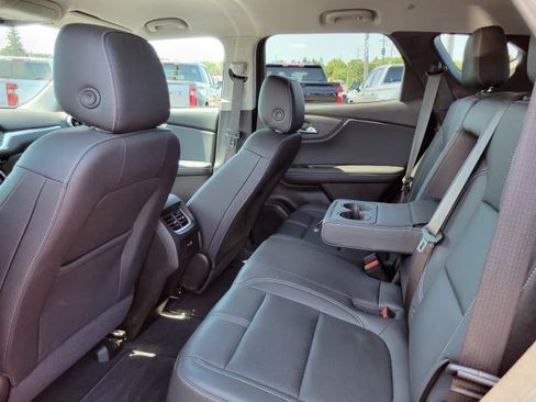 Used 2024 Chevrolet Blazer LT FWD image 25