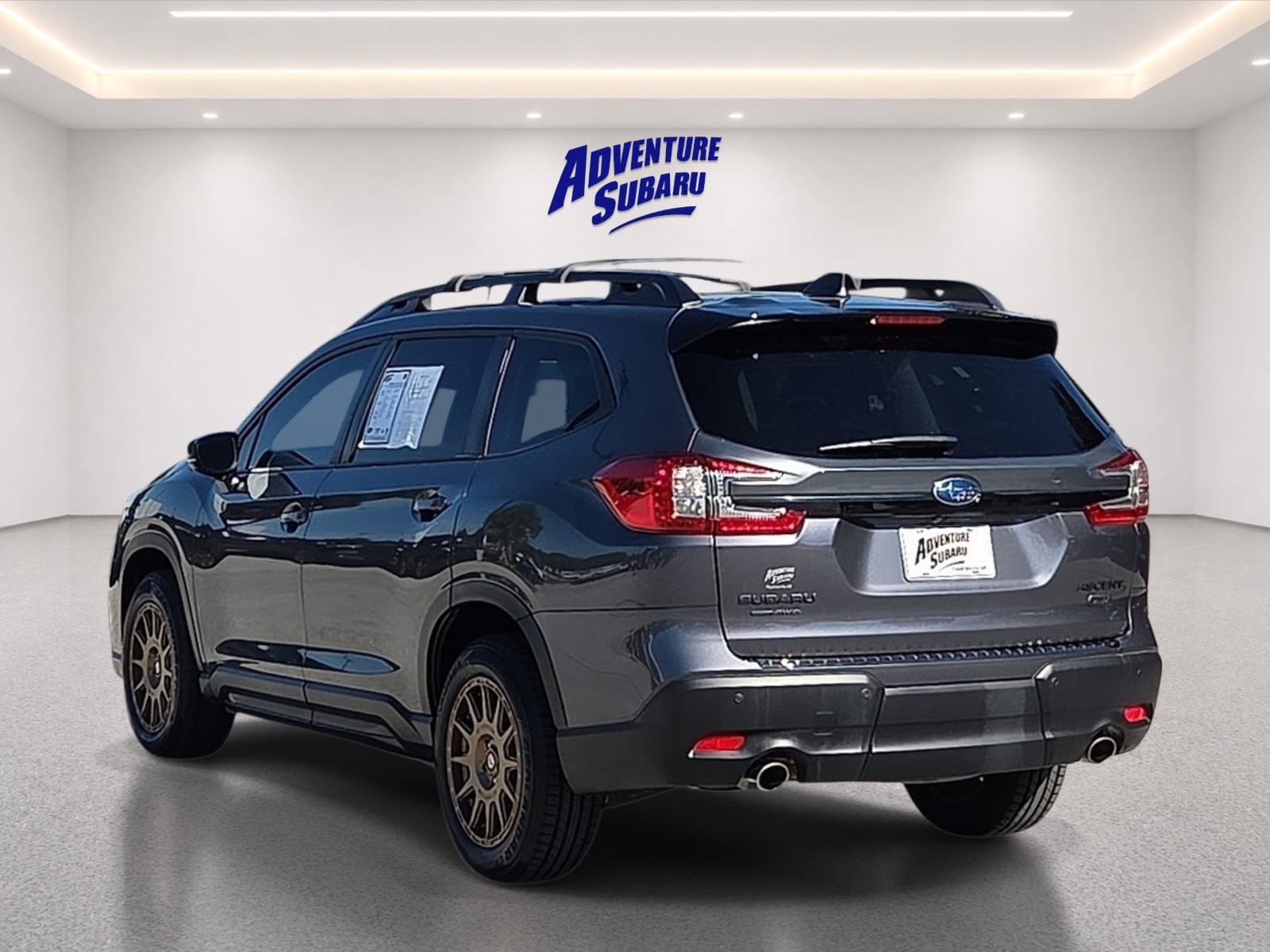 Used 2024 Subaru Ascent Onyx Edition AWD/4WD image 5