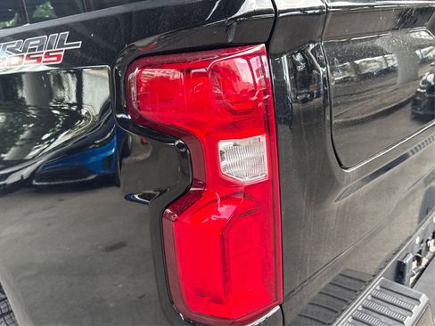 Used 2024 Chevrolet Silverado 1500 LT Trail Boss w/ LT Trail Boss Premium Package image 17