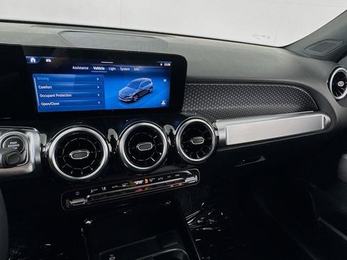 Certified 2026 Mercedes-Benz GLB 250 image 19