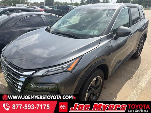 Used 2024 Nissan Rogue SV AWD/4WD image 1