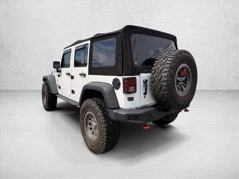 Used 2017 Jeep Wrangler Unlimited Rubicon AWD/4WD image 3
