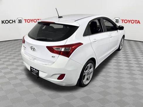 Used 2017 Hyundai Elantra GT image 8