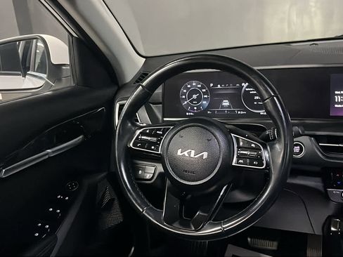 Used 2024 Kia Seltos EX FWD image 26