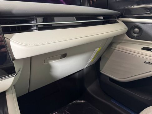 New 2026 Lincoln Nautilus Premier w/ Equipment Group 102A image 42