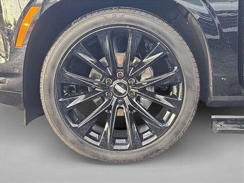 Used 2025 Cadillac Escalade ESV Sport Platinum w/ LPO, ONYX Package AWD/4WD image 27