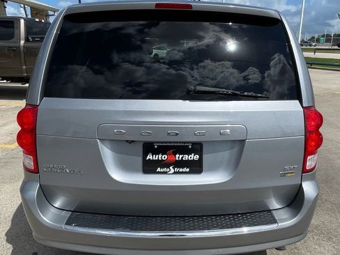 Used 2019 Dodge Grand Caravan SXT FWD image 9