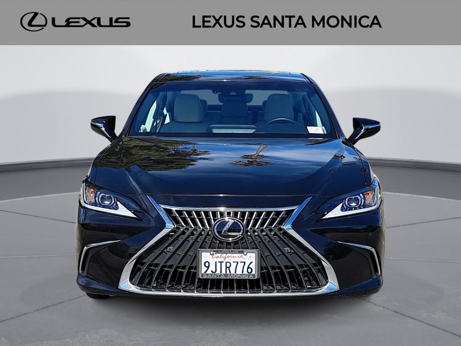 Used 2024 Lexus ES 300h w/ Premium Package FWD image 2