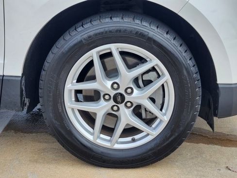 Used 2024 Ford Edge SEL w/ Convenience Package image 10