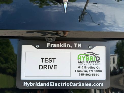 Used 2023 Tesla Model Y Long Range AWD/4WD image 4