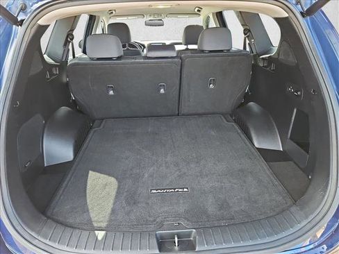 Used 2019 Hyundai Santa Fe SEL w/ Cargo Package image 6