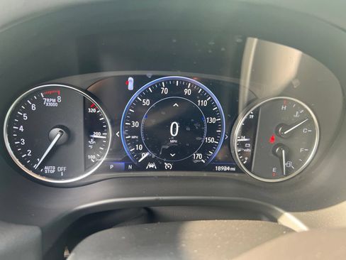Used 2024 Buick Enclave Premium w/ Experience Buick Package AWD/4WD image 5