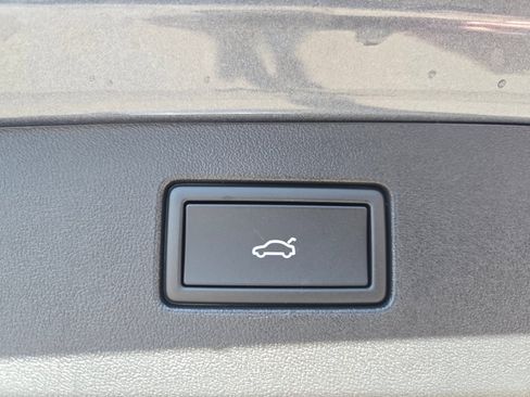 New 2026 Volkswagen Tiguan SE AWD/4WD image 13