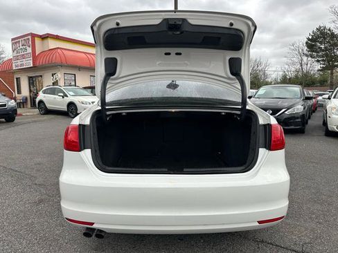 Used 2013 Volkswagen Jetta SEL image 15