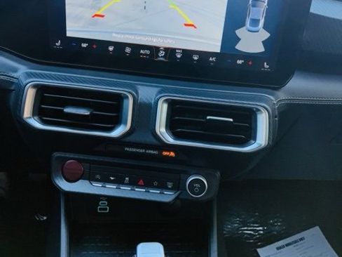 Used 2024 Ford Mustang Premium image 8