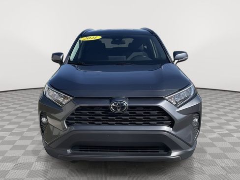 Used 2021 Toyota RAV4 XLE image 8