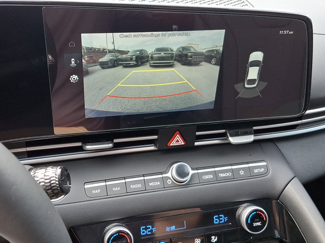 Certified 2023 Hyundai Elantra Limited FWD image 18