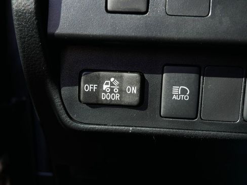 Certified 2023 Toyota Tacoma SR image 30