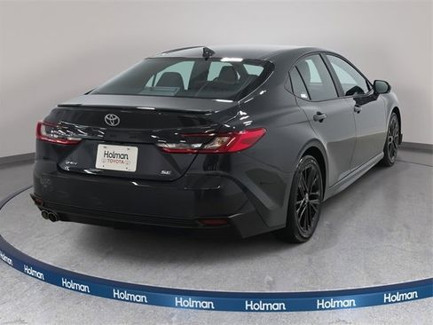 Certified 2025 Toyota Camry SE image 6