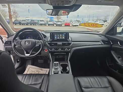 Used 2022 Honda Accord Touring image 31
