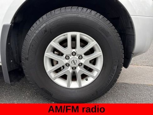 Used 2019 Nissan Frontier SV image 13