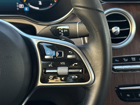 Certified 2022 Mercedes-Benz GLC 300 image 30