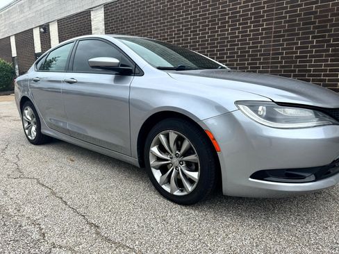 Used 2015 Chrysler 200 S image 26