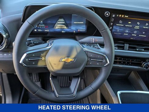 New 2026 Chevrolet Equinox LT w/ LPO, Floor Liner Package image 18