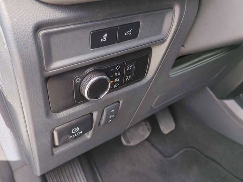 Used 2024 Ford Expedition XLT RWD image 35