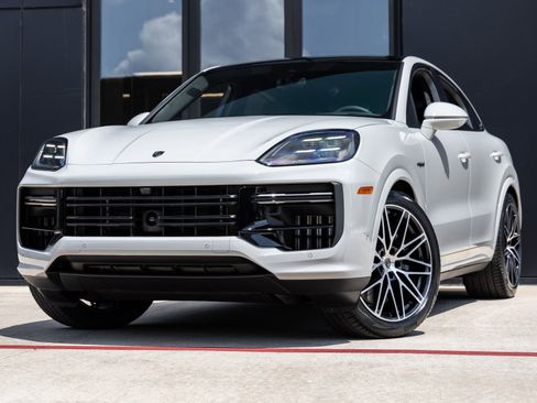 New 2026 Porsche Cayenne Turbo image 1