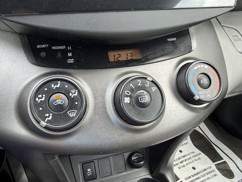 Used 2010 Toyota RAV4 2WD image 25