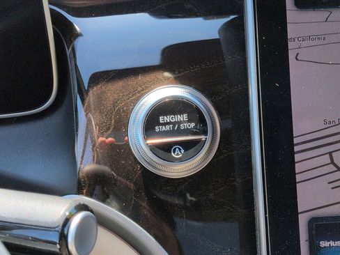 Used 2023 Mercedes-Benz GLC 300 4MATIC image 17