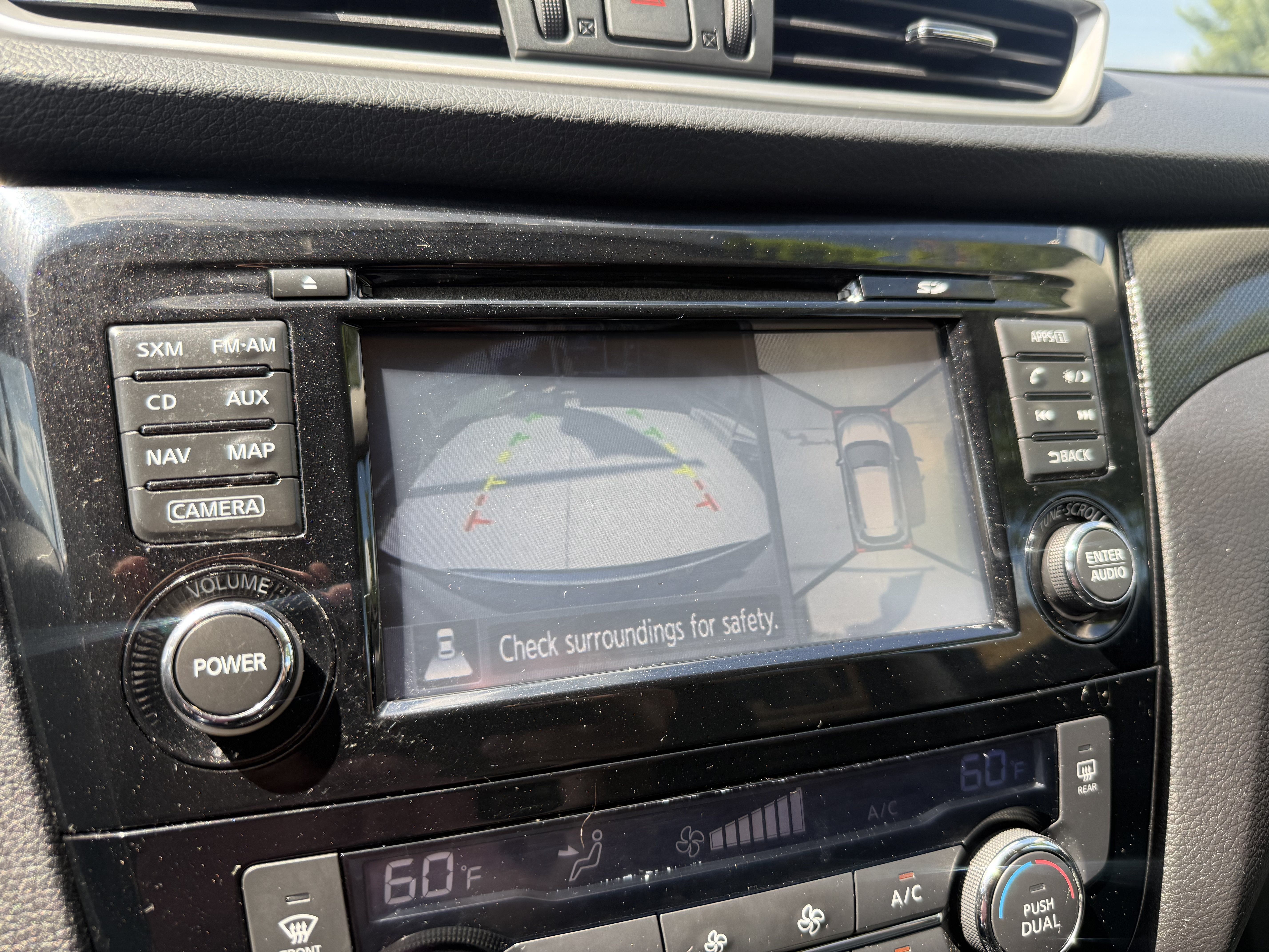 Used 2015 Nissan Rogue SL AWD/4WD image 14