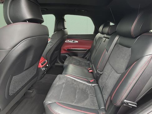 Used 2022 Genesis GV70 3.5T Sport w/ Sport Prestige Package image 21