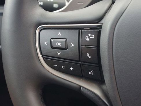 Used 2025 Lexus ES 350 w/ Premium Package image 10