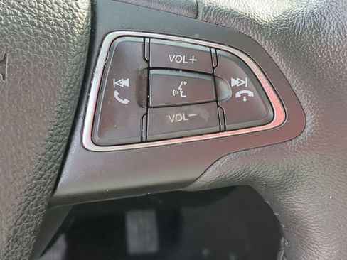 Used 2017 Ford Focus Titanium image 28