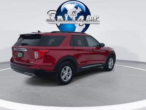 Used 2023 Ford Explorer XLT w/ Equipment Group 202A image 9