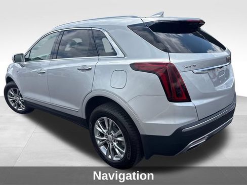 Used 2020 Cadillac XT5 Premium Luxury FWD image 3
