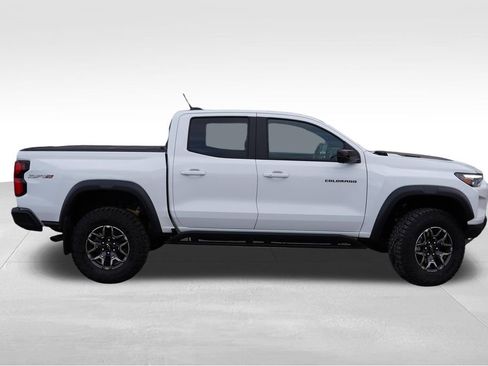 Certified 2025 Chevrolet Colorado ZR2 w/ Technology Package image 3