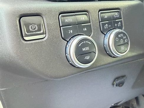 Certified 2023 GMC Sierra 1500 SLT w/ SLT Premium Package AWD/4WD image 47
